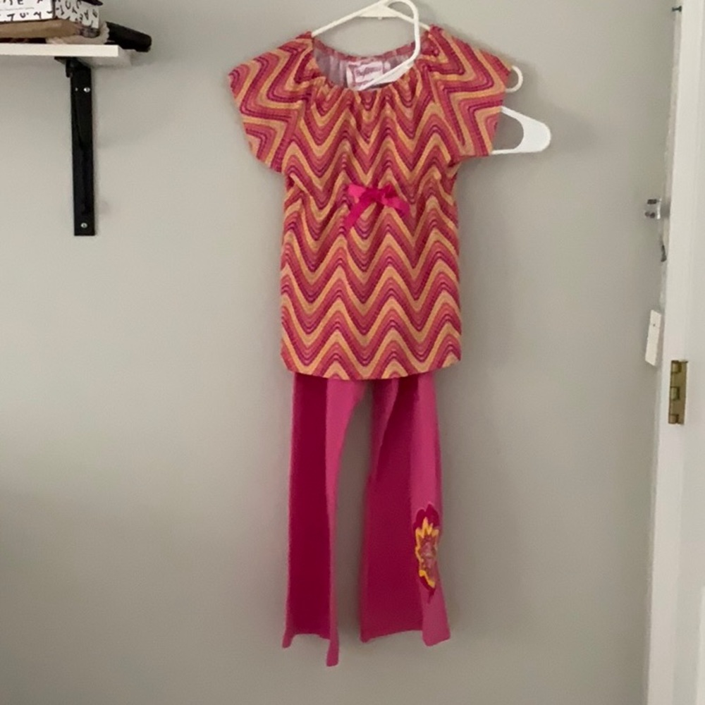 Julie’s zig zag pajama set for girls
